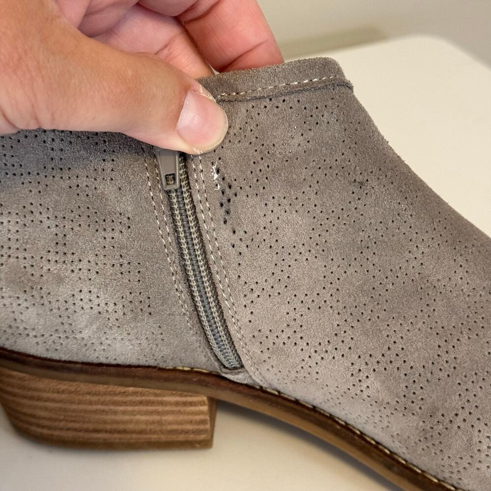 Lucky Brand Felixah D'Orsay Bootie Womens 10M Gray Almond Toe Perforated Suede - Picture 3 of 9